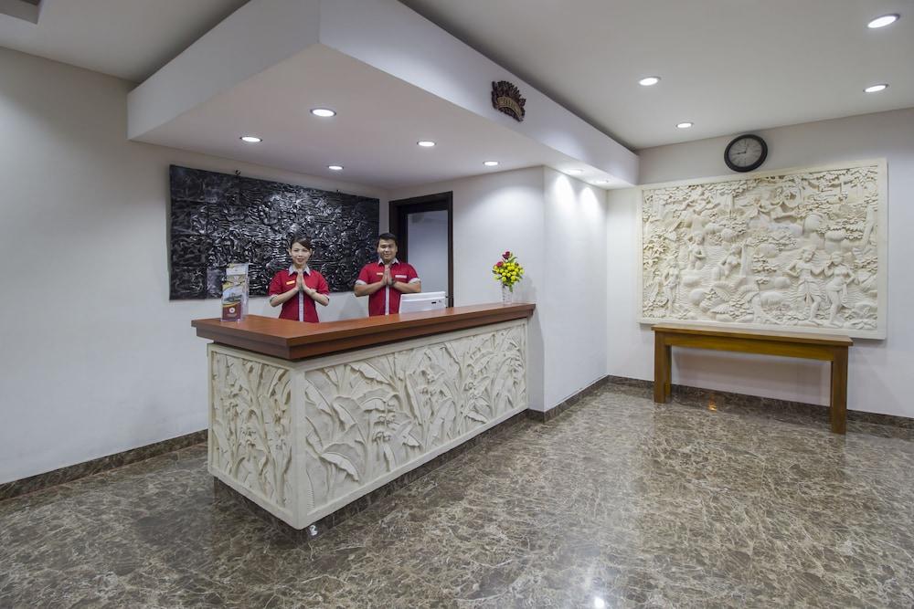 Grand Puri Saron Yogyakarta Hotel Buitenkant foto
